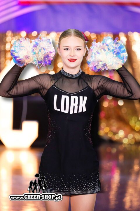 crystal poms, pompony na zawody, profesjonalne cheer pompony, professional poms