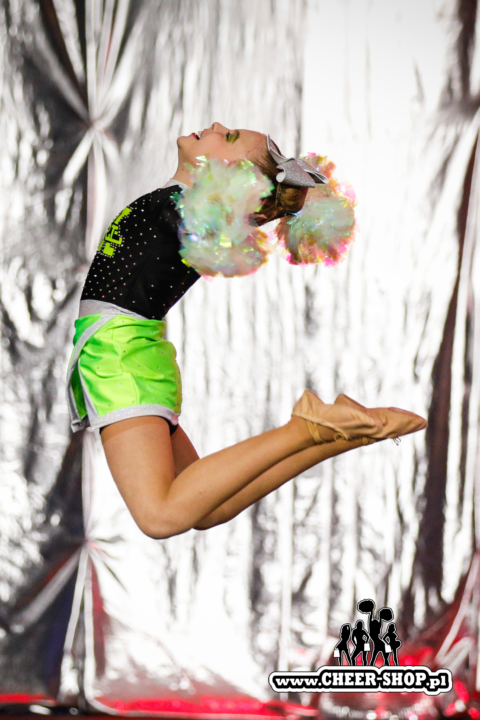 popmpony do cheerleadingu, pompony dla cheerleaderek, pompony golden crystal, poms, cheer poms, crystal poms