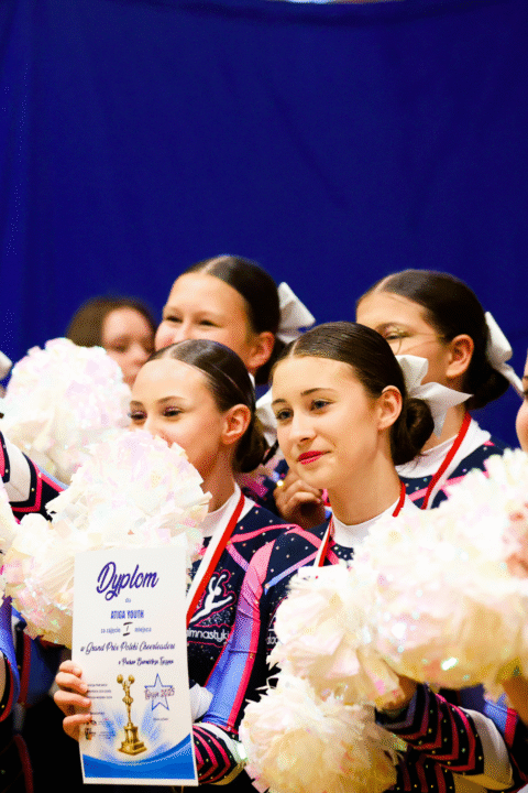 pompony perłowe, pearl poms, pompony dla cheerleaderek, best poms, cheershop, cheerleaders atiga kraków