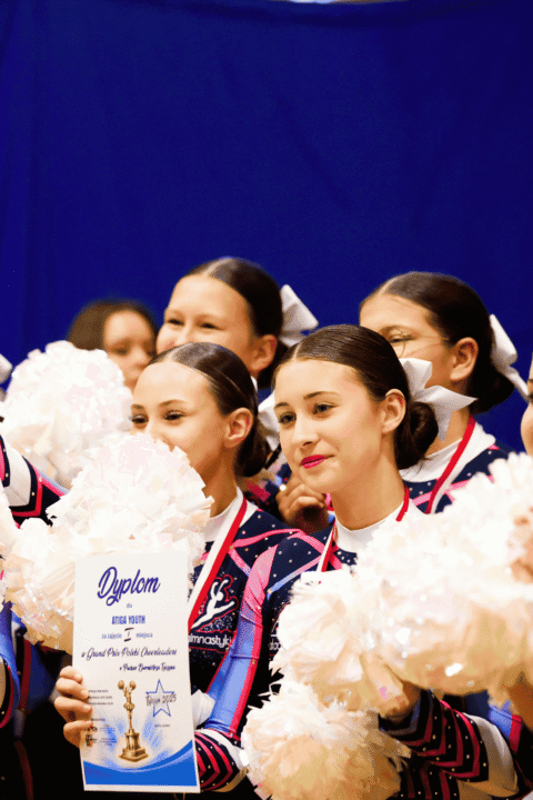 pompony perłowe, pearl poms, pompony dla cheerleaderek, best poms, cheershop, cheerleaders atiga kraków