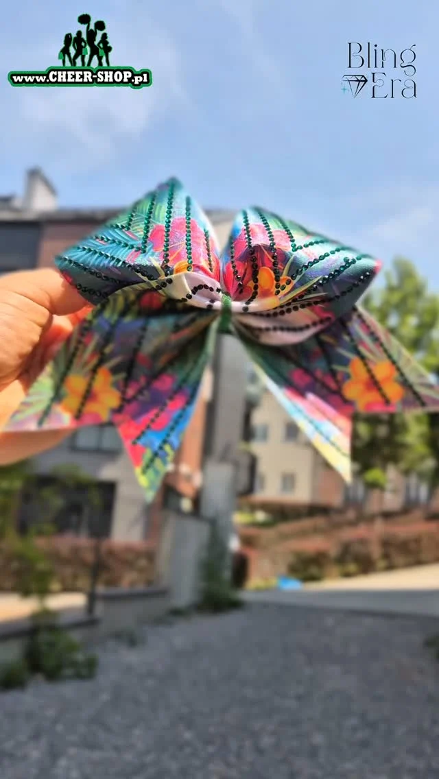 🇬🇧👇 Jesteśmy mistrzami koloru i błysku, a także designu :) 🧡💚🎀💎Łączymy odważne wzory z kreatywnym błyskiem.
Którą wakacyjną opcję wybierasz? Tropikalną dżunglę 🌴 czy drapieżnego tygrysa 🐅?Daj nam znać w komentarzu!👍
🇬🇧
We’re masters of color and sparkle—and design, too :) 💚🧡🎀💎We combine bold patterns with creative sparkle.
Which summer look will you choose?
A tropical jungle 🌴 or a fierce tiger 🐅?Let us know in the comments!👍#cheerbow #satincheerbow #rihnestones #customrihnestones #cheerkokardkiCheer Shop • Cheer Shop Polska • kokardy dla cheerleaders • kokardki dla cheerleaderek • profesjonalne kokardy do włosów • Cheer Bows • akcesoria dla cheerleaderek • Handmade bows • professional bows • glitter bows • rhinestones • cheerleading sportowy • custom bows • cheer bows • kokardki drużynowe • ręcznie robione kokardy • personalized cheer bows • team bows • handmade cheer bows • cheerleaders how • all star cheer bow • cheer bow shop • cheer bow Polska •